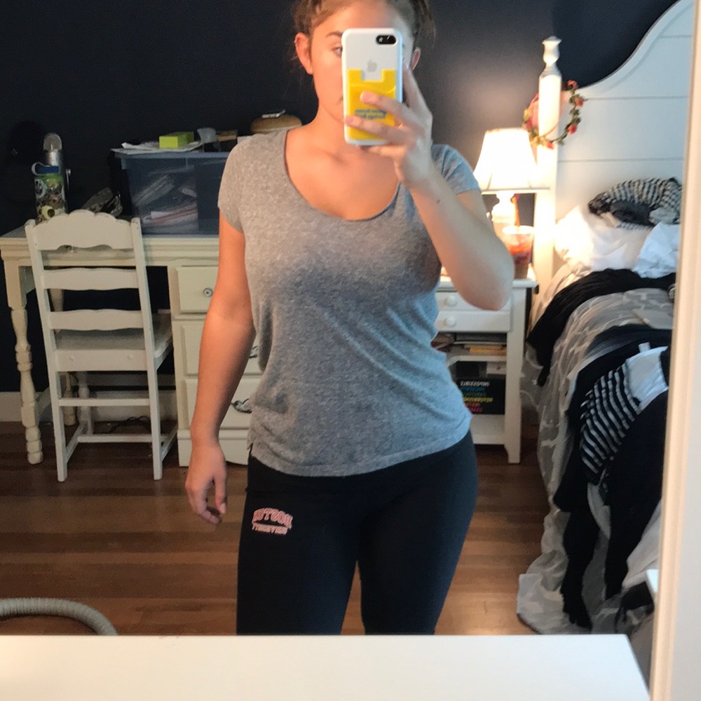 Plain grey t shirt